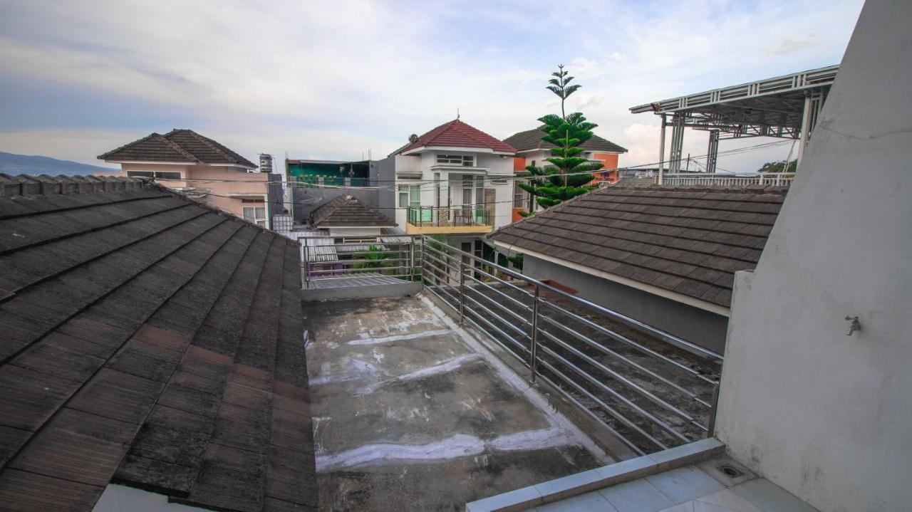 Villa El Nino 5 Bedroom Dengan Rooftop Mountain View Batu  Luaran gambar