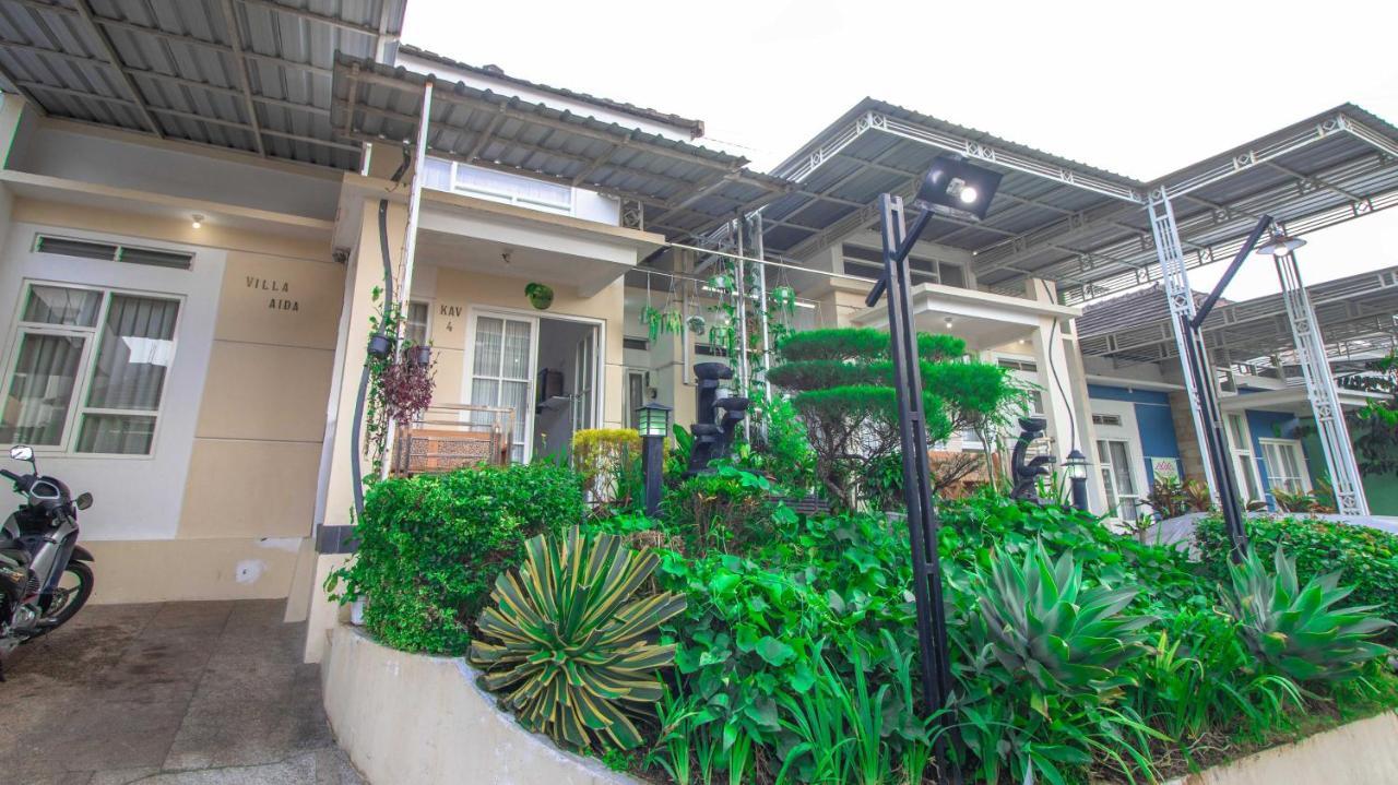Villa El Nino 5 Bedroom Dengan Rooftop Mountain View Batu  Luaran gambar